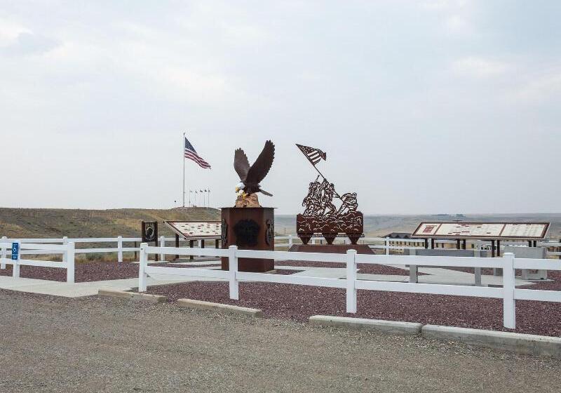 OYO Hotel Shelby MT Hwy 2 & I-15