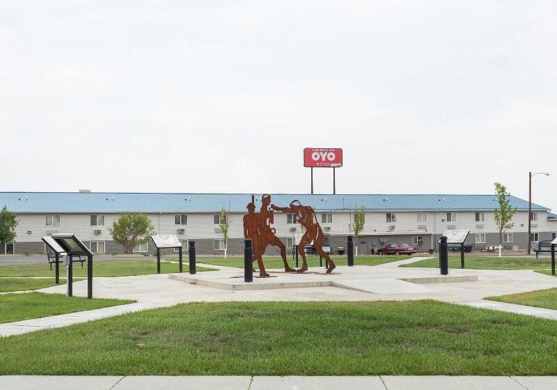 OYO Hotel Shelby MT Hwy 2 & I-15