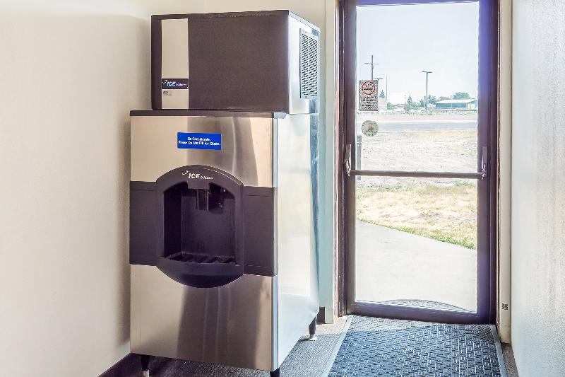 OYO Hotel Shelby MT Hwy 2 & I-15