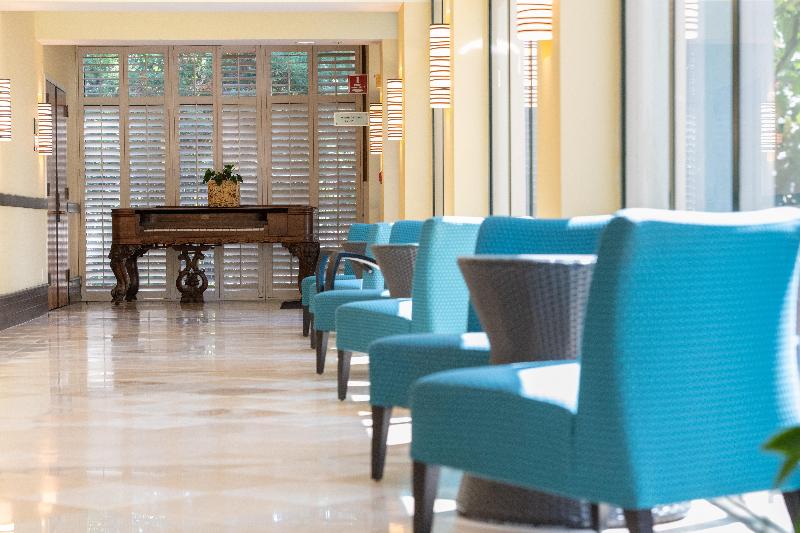 Crowne Plaza Cabana Hotel, An Ihg