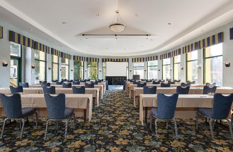 Crowne Plaza Cabana Hotel, An Ihg