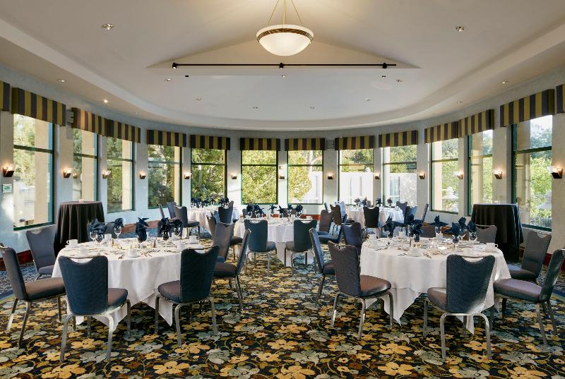 Crowne Plaza Cabana Hotel, An Ihg