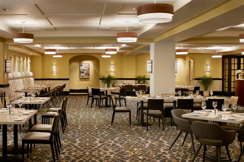 Crowne Plaza Cabana Hotel, An Ihg