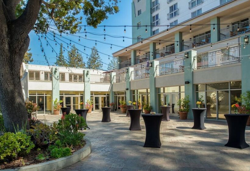 Crowne Plaza Cabana Hotel, An Ihg