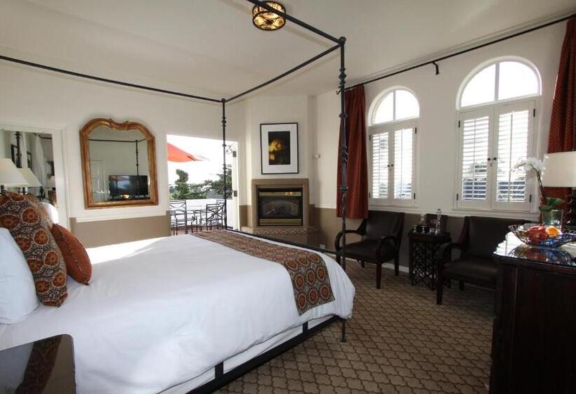 فندق Cypress Inn