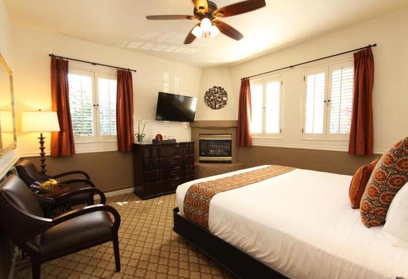 فندق Cypress Inn