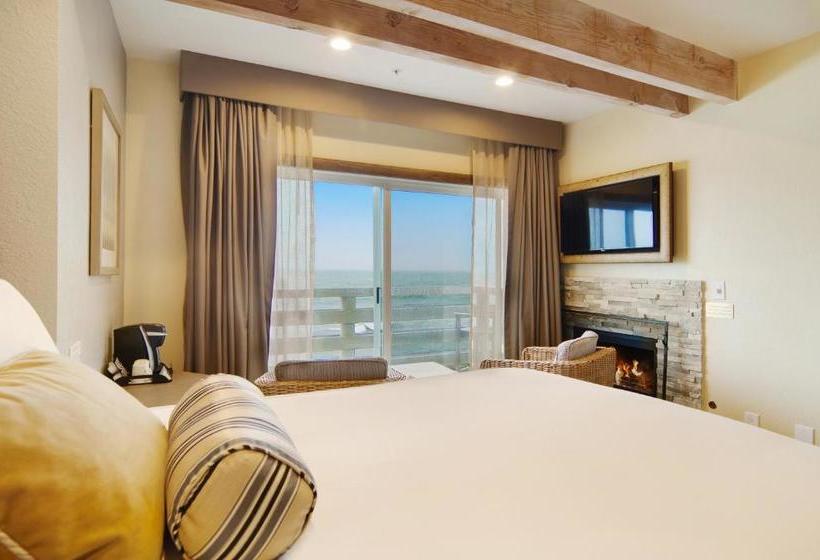 בית מלון כפרי Cypress Inn On Miramar Beach