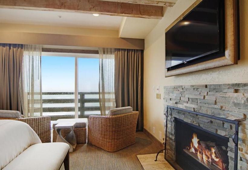 בית מלון כפרי Cypress Inn On Miramar Beach