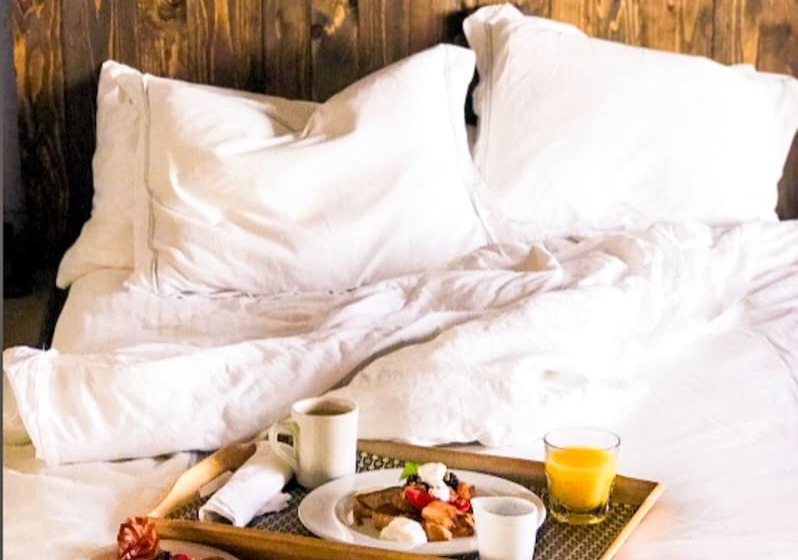 בית מלון כפרי Cypress Inn On Miramar Beach