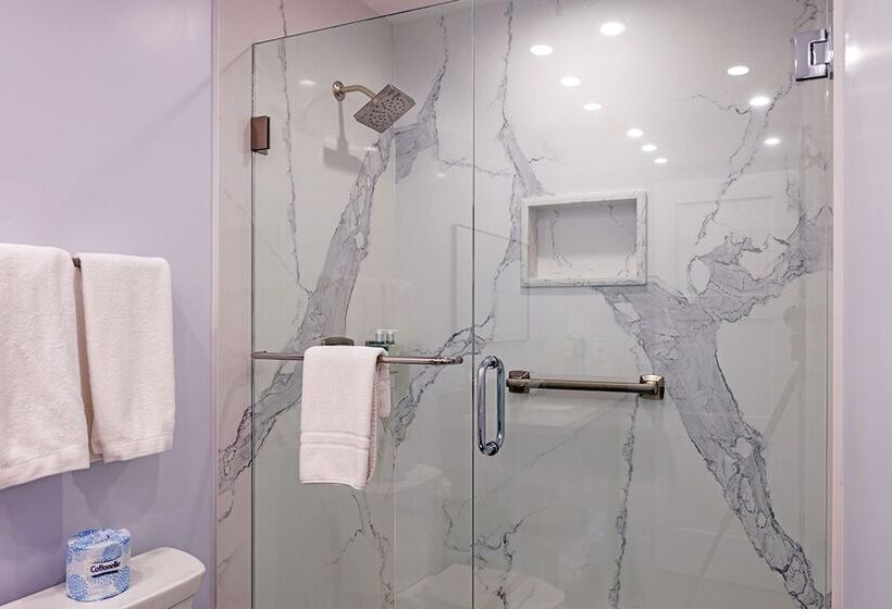 בית מלון כפרי Cypress Inn On Miramar Beach