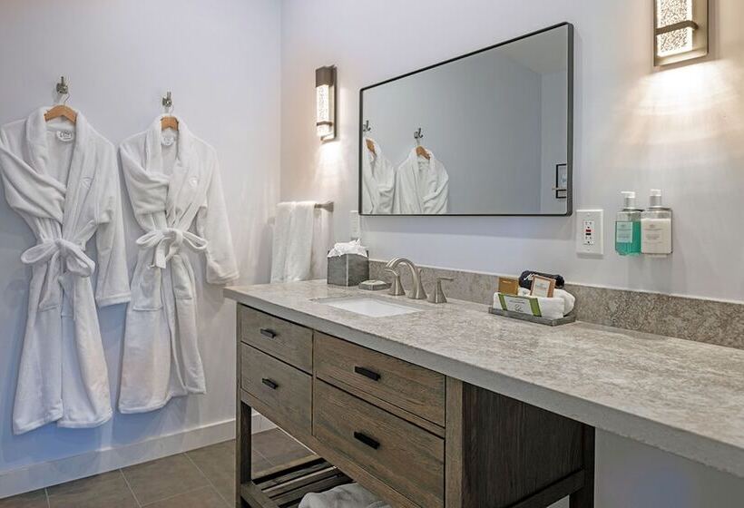 בית מלון כפרי Cypress Inn On Miramar Beach