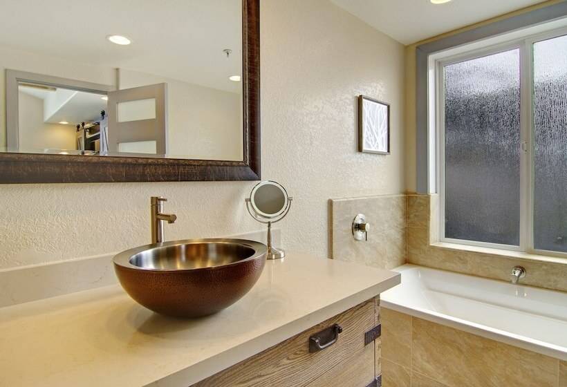 בית מלון כפרי Cypress Inn On Miramar Beach