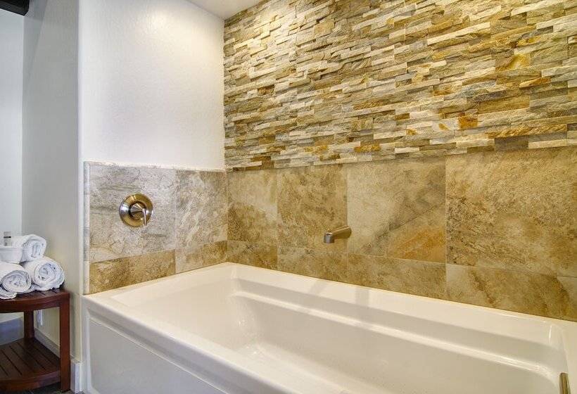 בית מלון כפרי Cypress Inn On Miramar Beach