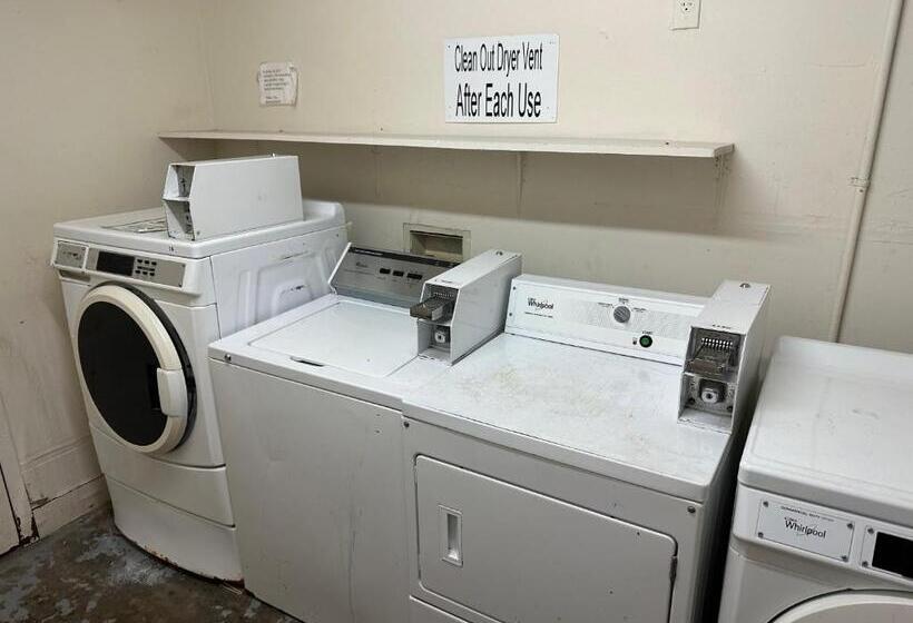 ホテル Daniel Boone Motor Inn