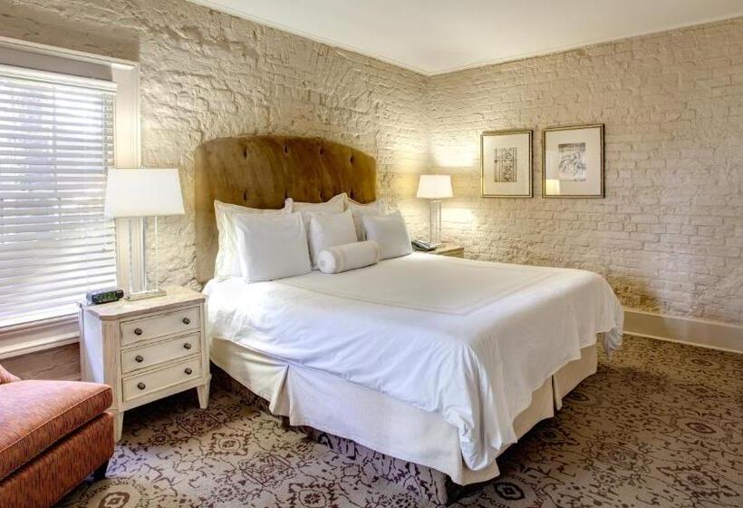 Отель Dauphine Orleans