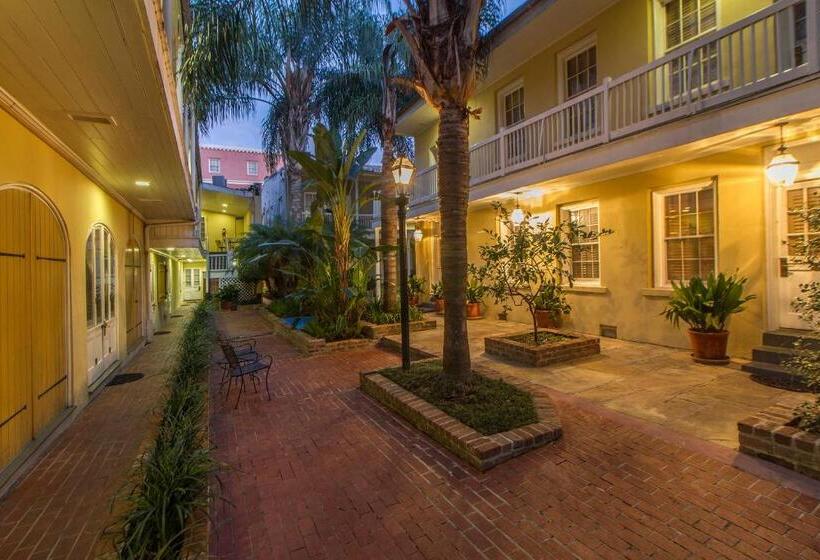 ホテル Dauphine Orleans