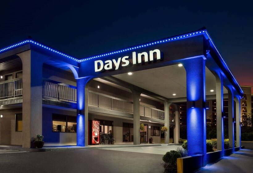 Отель Days Inn By Wyndham Anderson