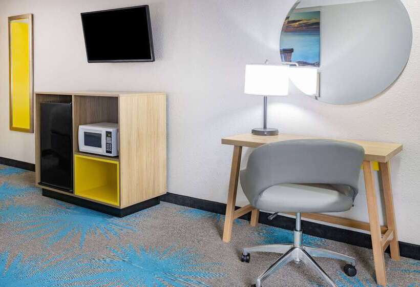 Отель Days Inn By Wyndham Barnwell