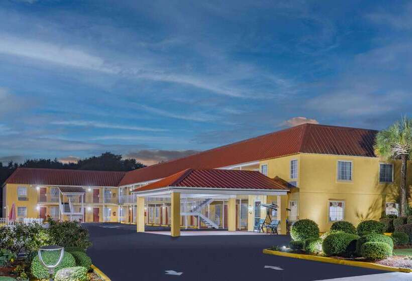 فندق Days Inn By Wyndham Barnwell