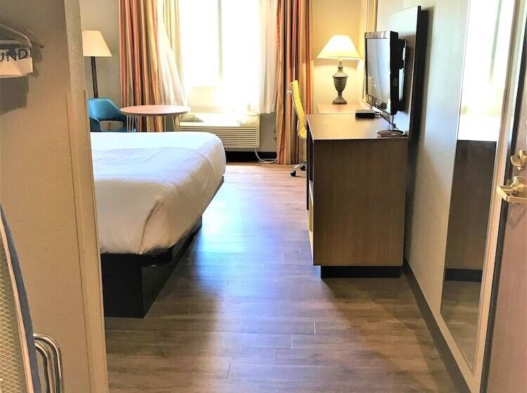 فندق Days Inn By Wyndham Bernalillo