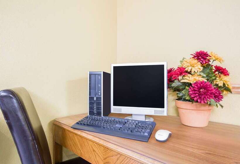 בית מלון כפרי Days Inn By Wyndham Butler