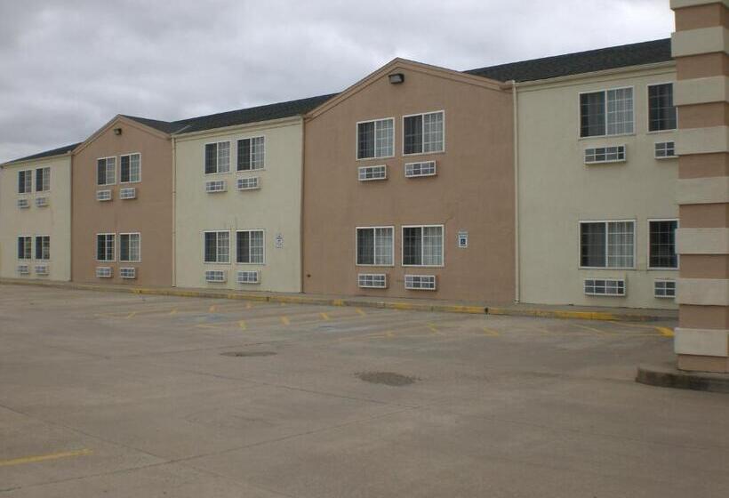 בית מלון כפרי Days Inn By Wyndham Butler