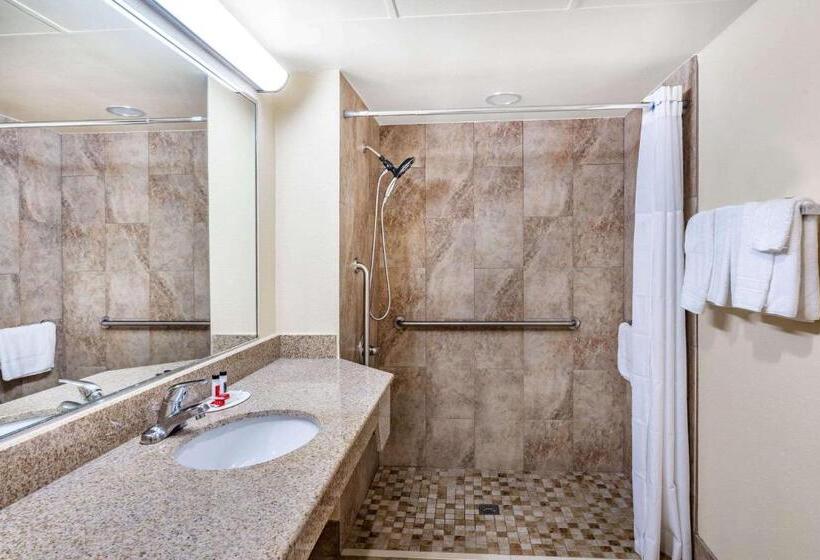 فندق Days Inn By Wyndham Clarksville Tn