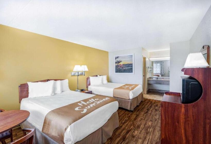 فندق Days Inn By Wyndham Clarksville Tn