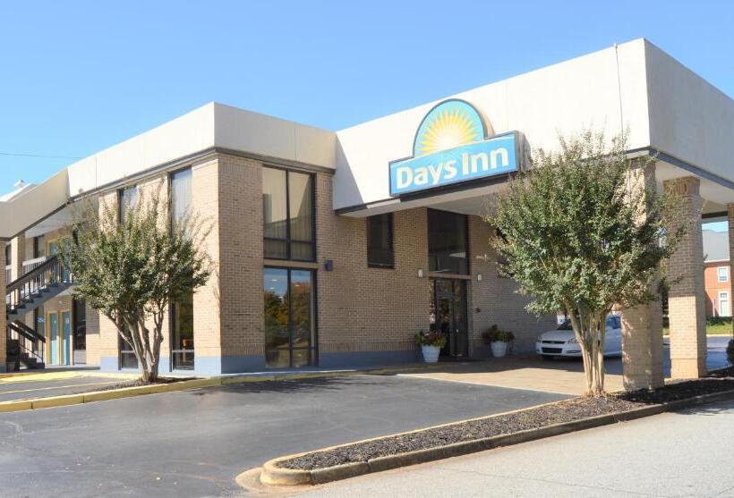 فندق Days Inn By Wyndham Easley/greenville/clemson Area