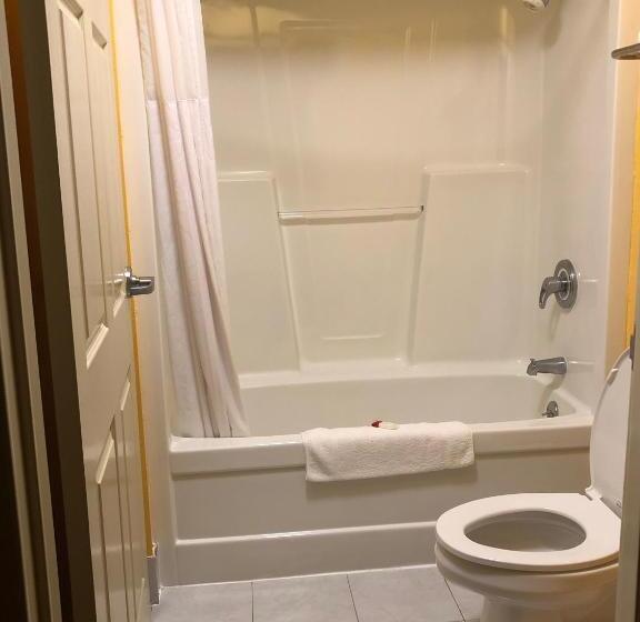 בית מלון כפרי Days Inn By Wyndham Franklin