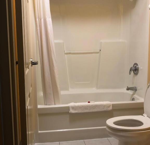 בית מלון כפרי Days Inn By Wyndham Franklin