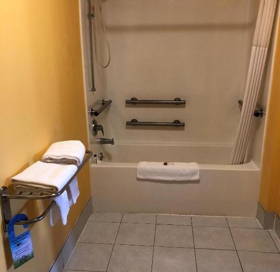 בית מלון כפרי Days Inn By Wyndham Franklin