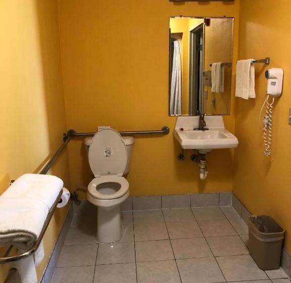 בית מלון כפרי Days Inn By Wyndham Franklin