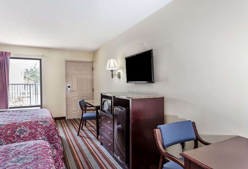 호텔 Days Inn By Wyndham Sanford