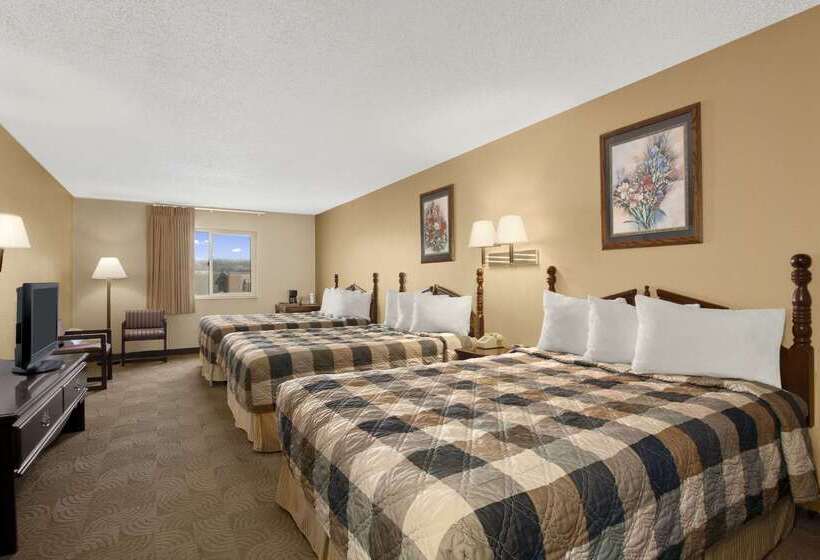 Отель Days Inn By Wyndham Sheridan