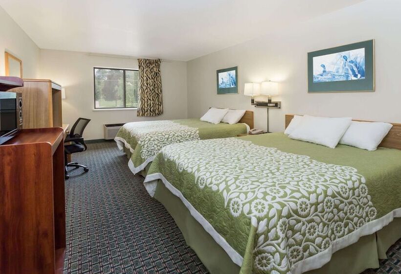 فندق Days Inn By Wyndham Stoughton Wi