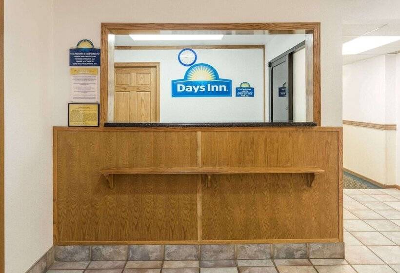 فندق Days Inn By Wyndham Stoughton Wi
