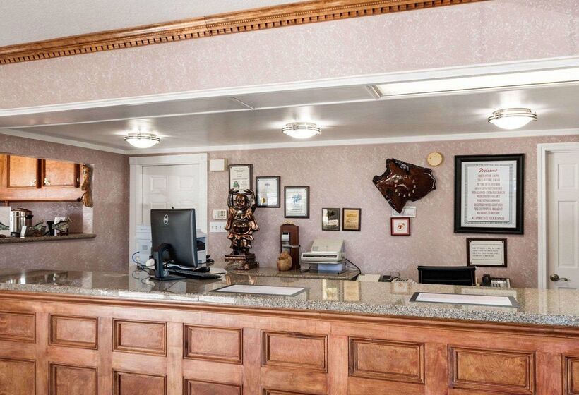 Отель Econo Lodge Jasper