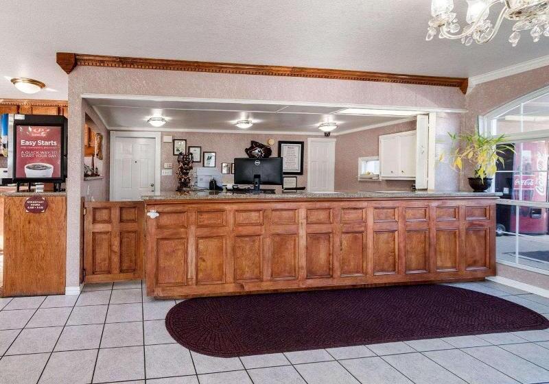 Отель Econo Lodge Jasper
