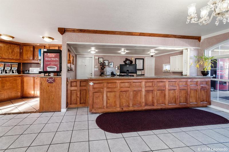 Отель Econo Lodge Jasper