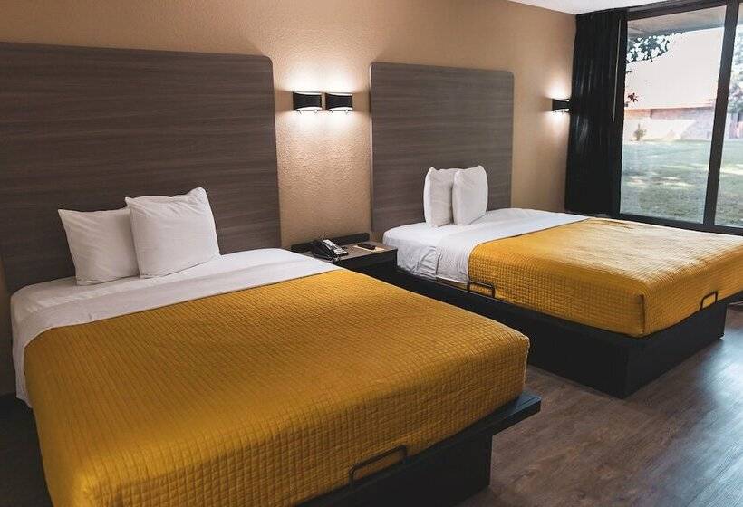 酒店 Express Inn & Suites