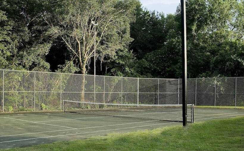 ホテル Express Inn & Suites