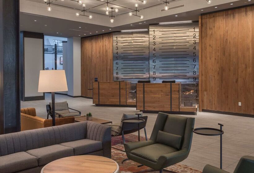 ホテル Hilton Boston/ Woburn