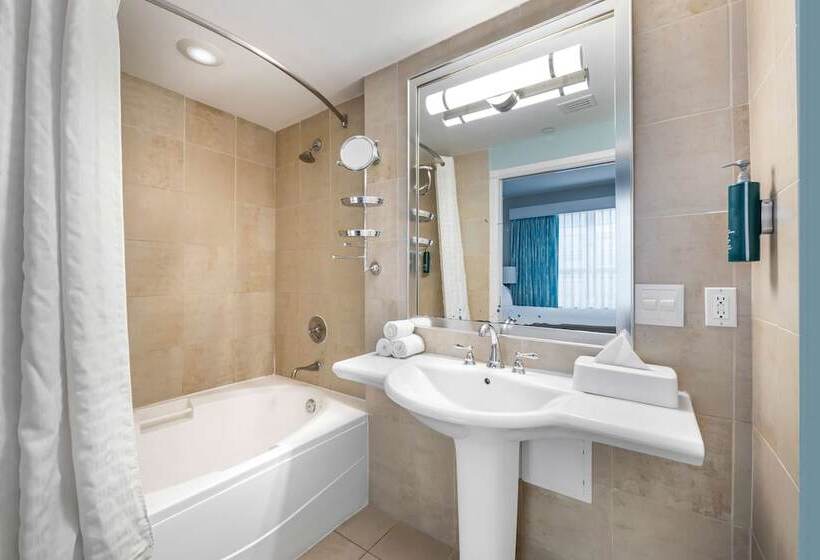 בית מלון כפרי Hilton Vacation Club Crescent On South Beach Miami