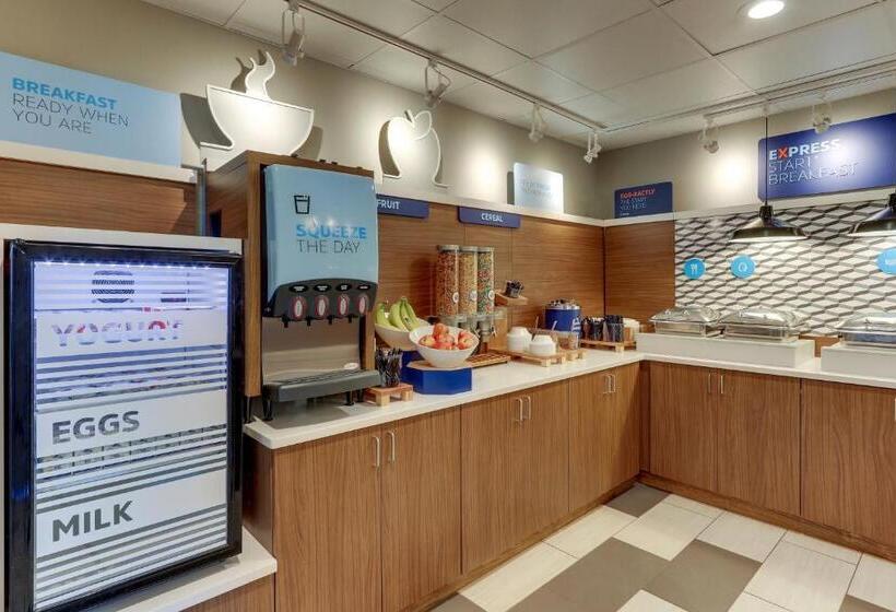 호텔 Holiday Inn Express   Cincinnati North   Monroe, An Ihg