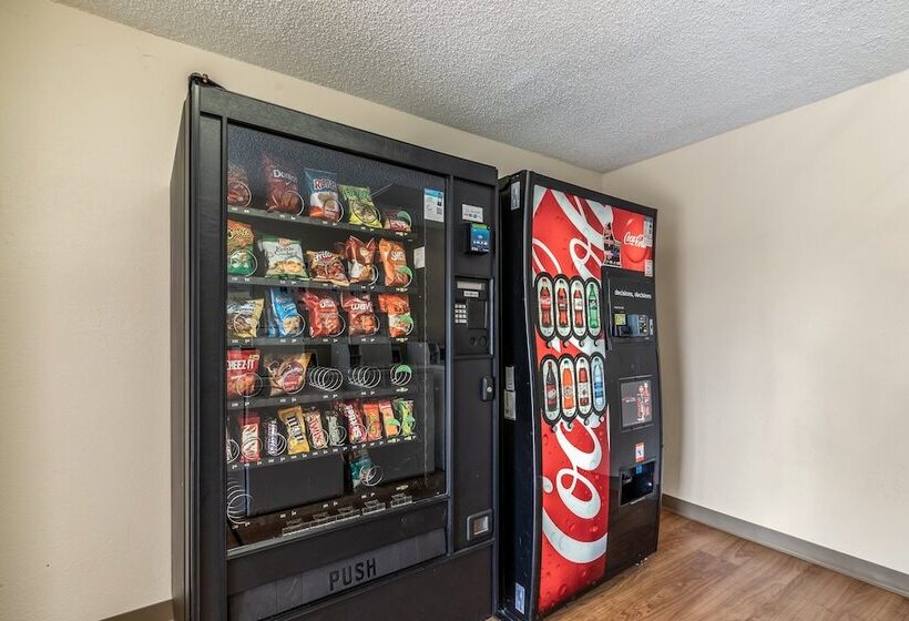 호텔 Hometowne Studios By Red Roof Austin