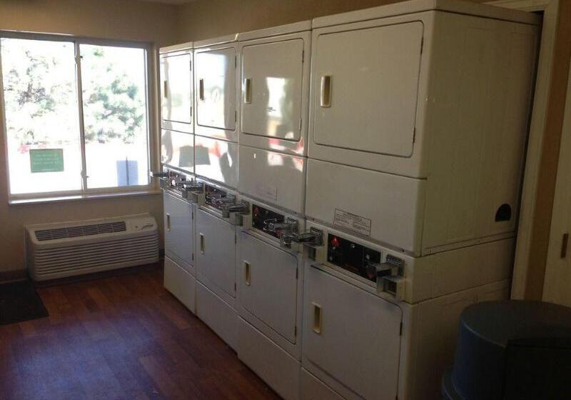 酒店 Hometowne Studios By Red Roof Denver   Airport/aurora