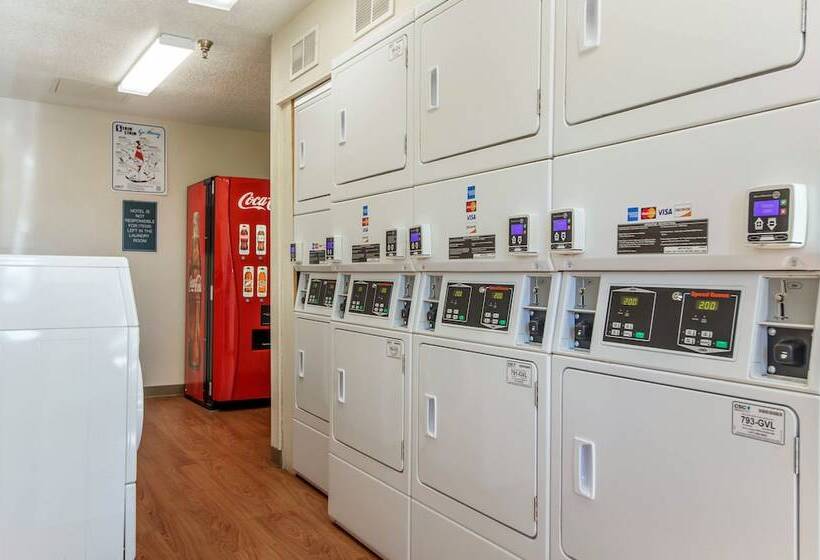 فندق Hometowne Studios By Red Roof Houston   Northwest