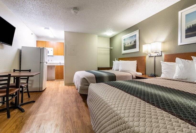 فندق Hometowne Studios By Red Roof Houston   Northwest