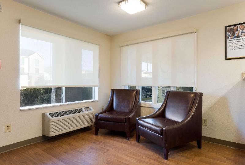 酒店 Hometowne Studios By Red Roof Lake Charles   Sulphur